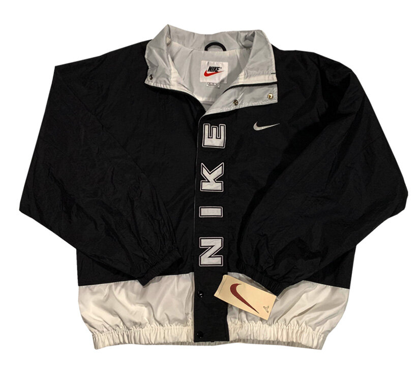 Novio incluir Mal Vintage Nike Spell Out Black / White Windbreaker (Size XL) NWT — Roots