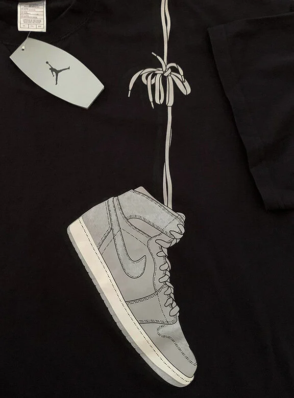 Air Jordan 1 Retro 2001 Metallic t shirt.