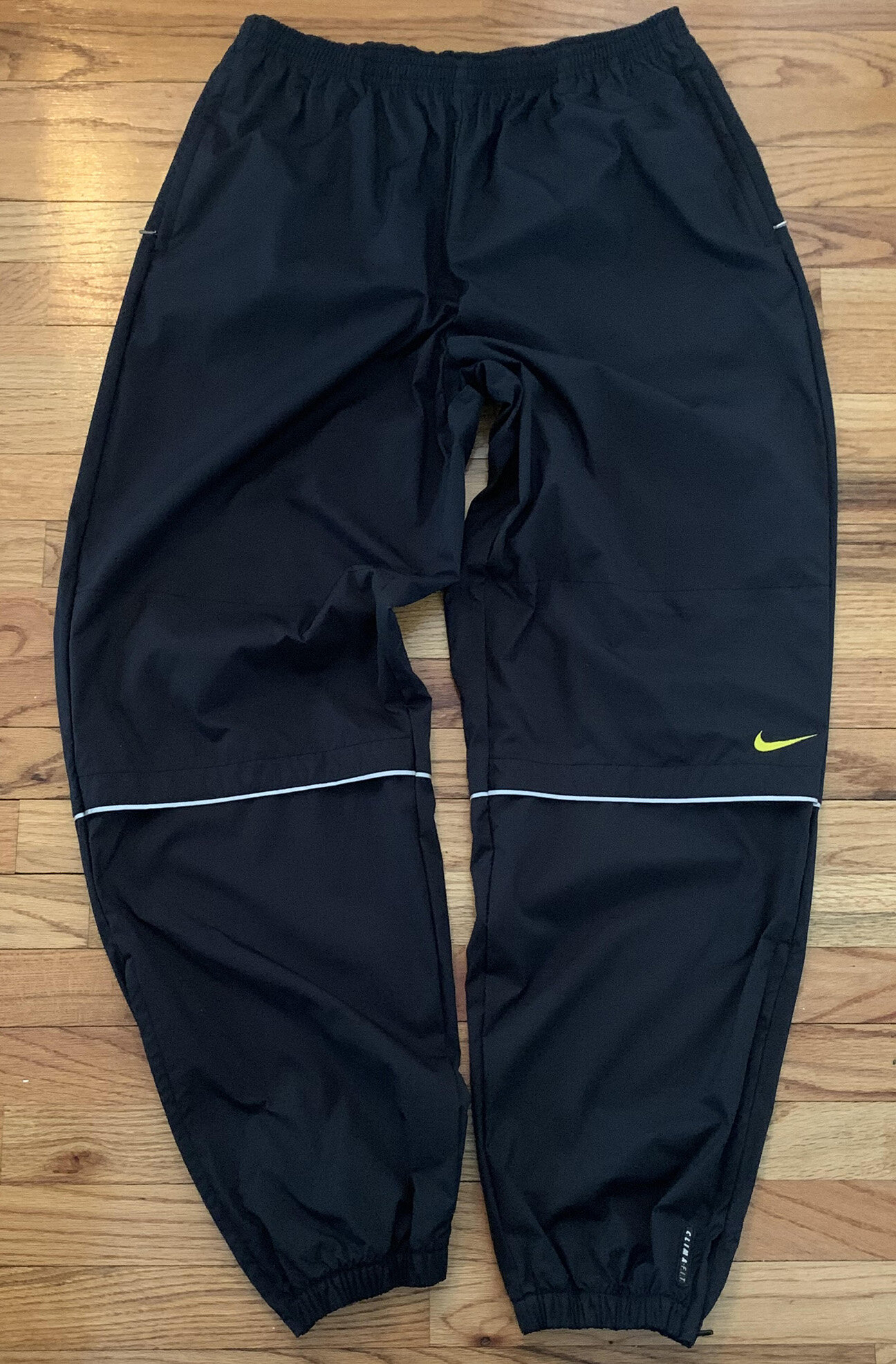 nike 90s pants