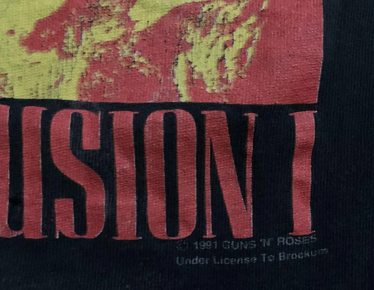 Vintage Guns N Roses Use Your Illusion Tour t shirt.