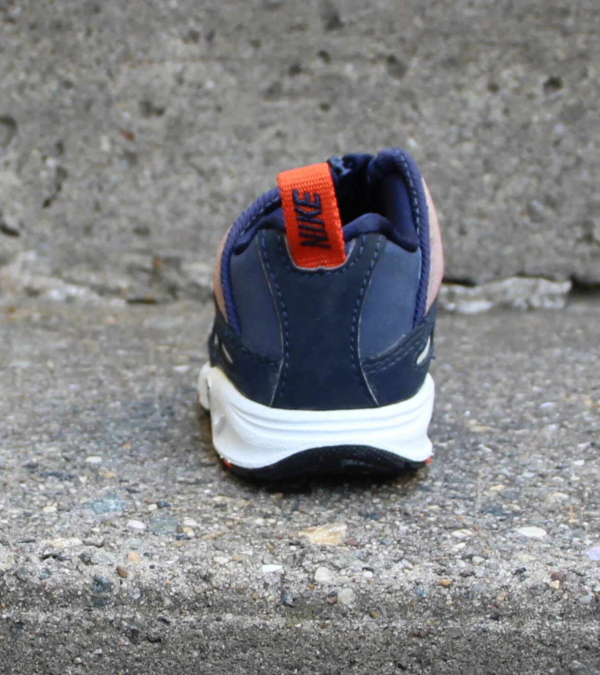 Baby Nike Sunder Max Obsidian and orange