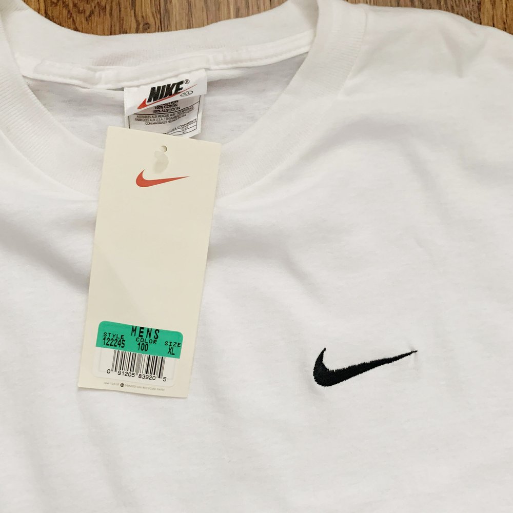 Vintage Nike White Black Small Swoosh Logo T Shirt (Size XL) NWT