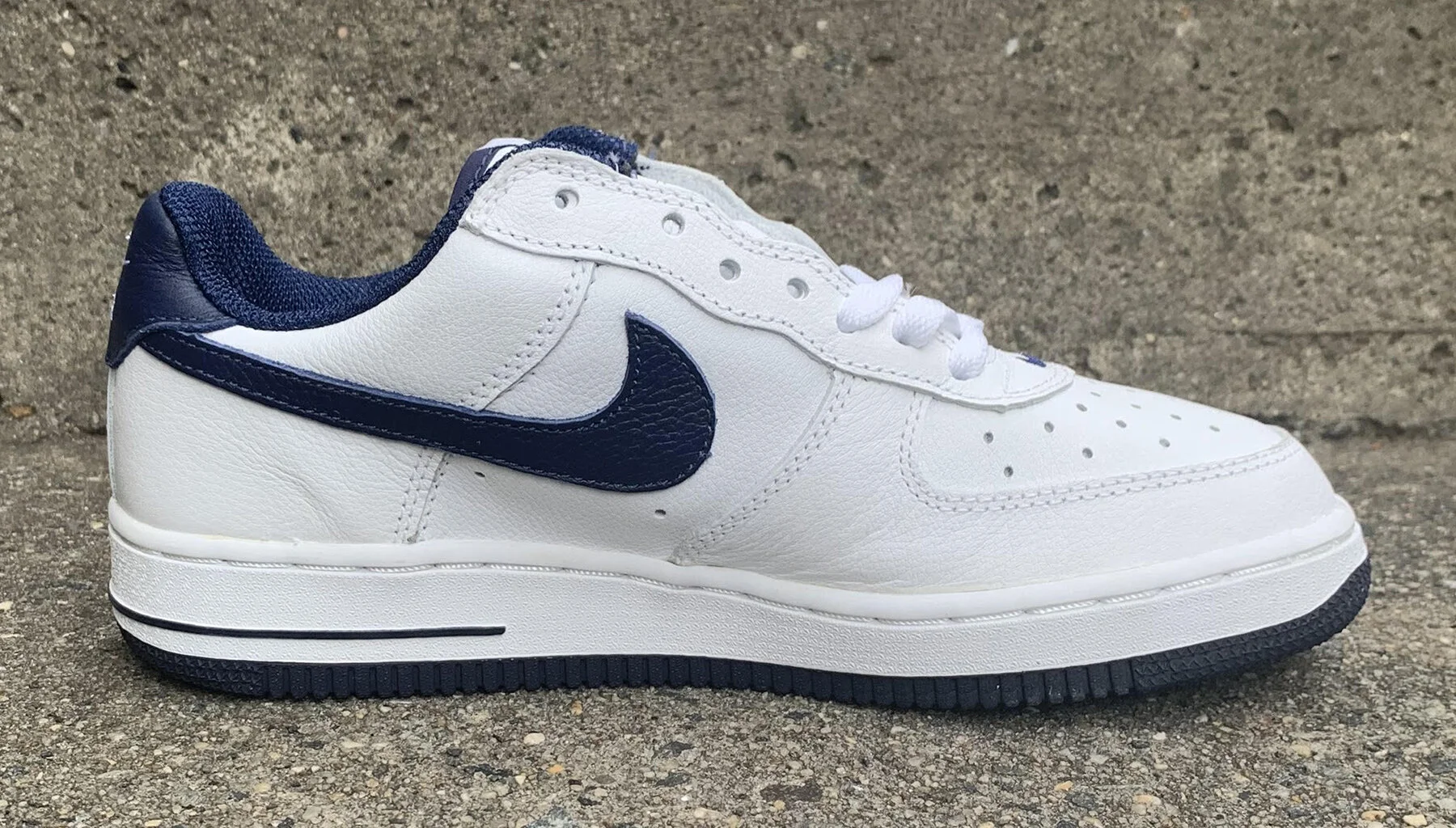 side of nike ir force 1 low .jpg