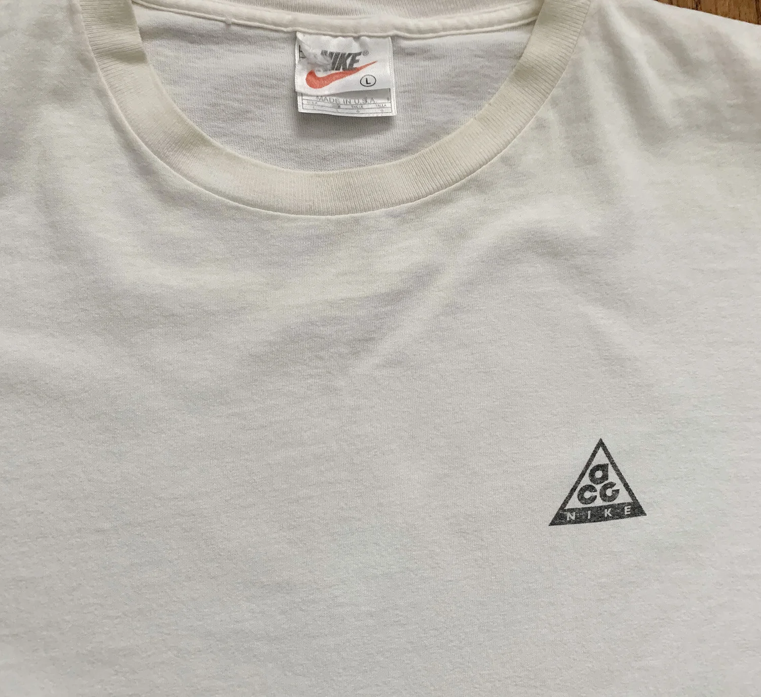 Vintage Nike ACG Trail Logo T Shirt (Size L) — RootsBK