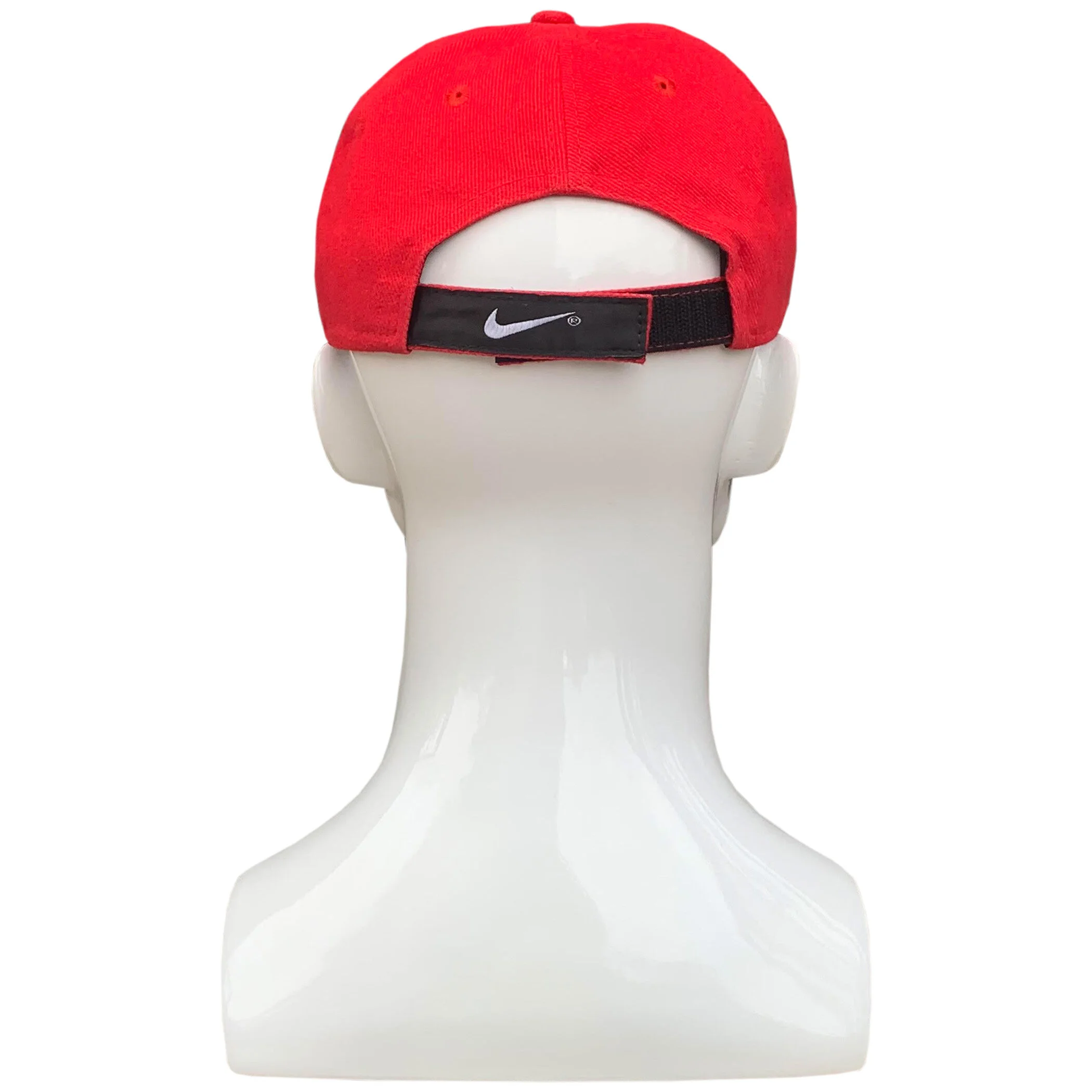 Vintage Niketown Chicago red hat.