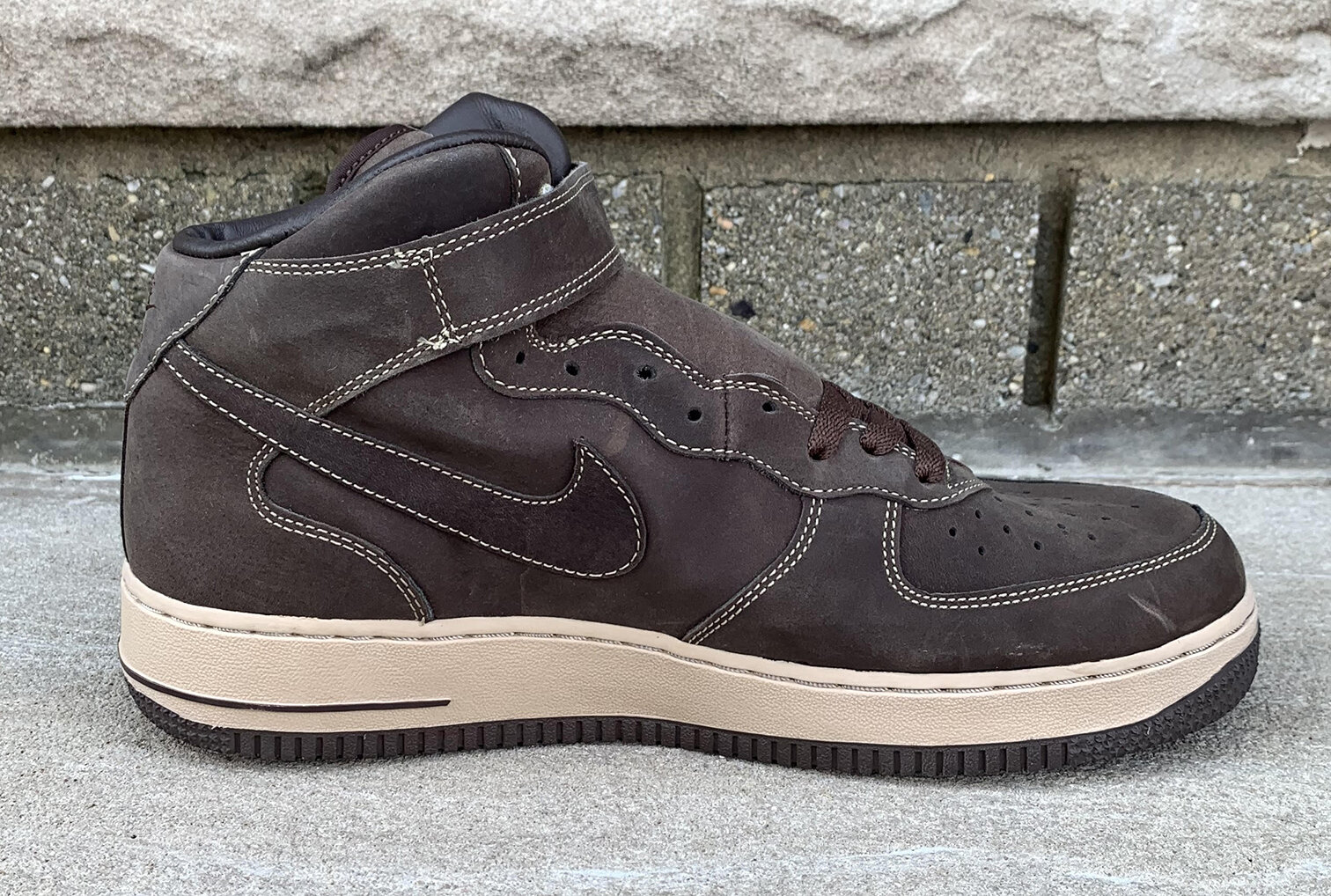 nike air force 1 mid brown leather