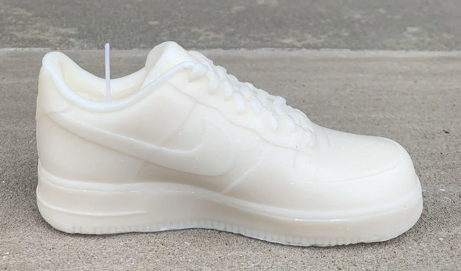 side of Air Force 1 candle .jpg