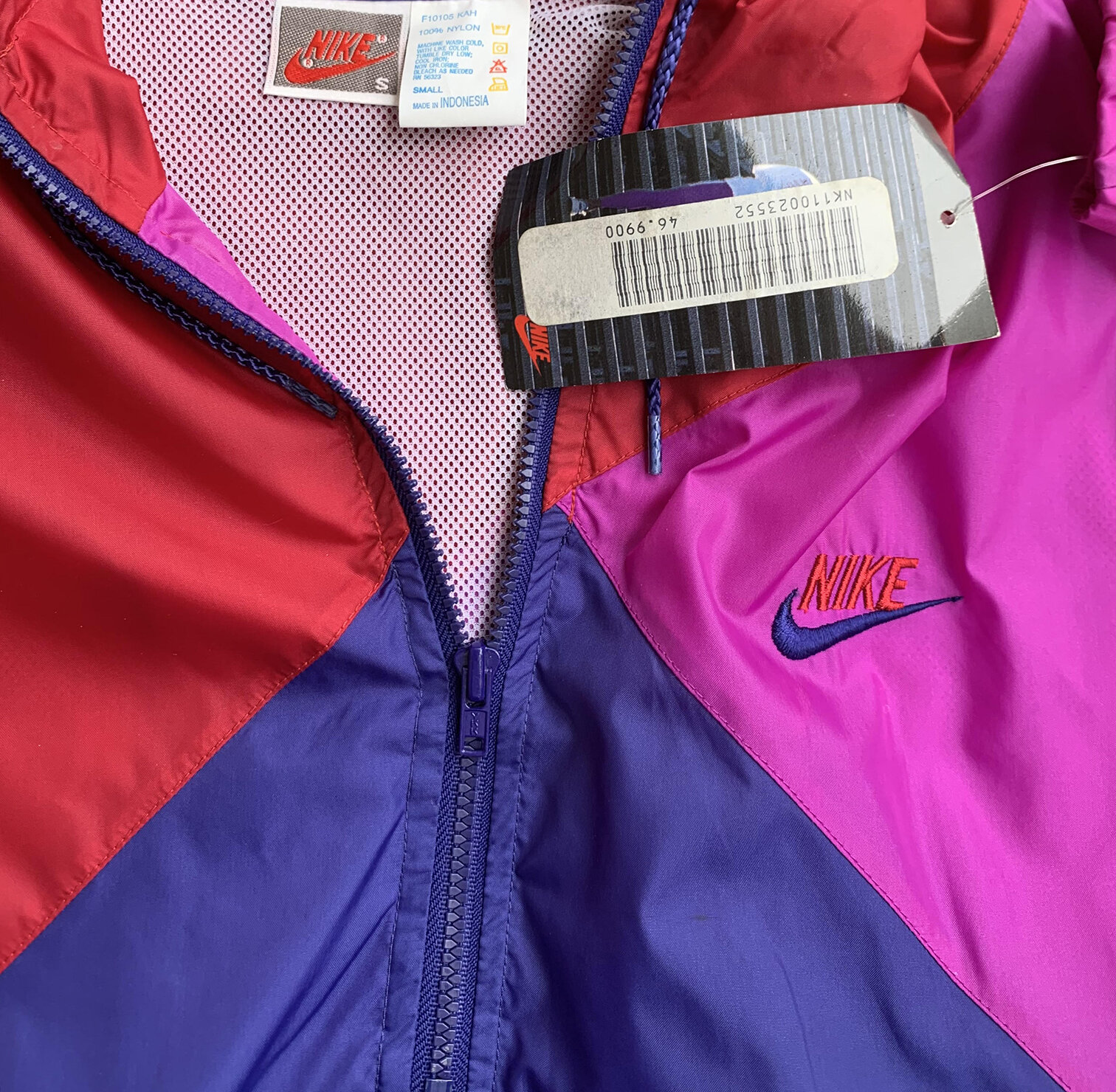 Vintage Nike Colorful Hooded 