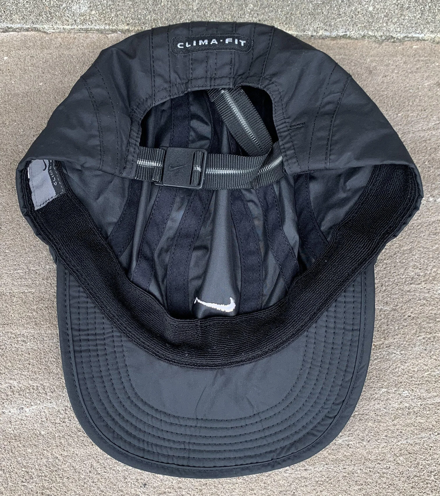 Nike Clima F.I.T. black and white nylon hat