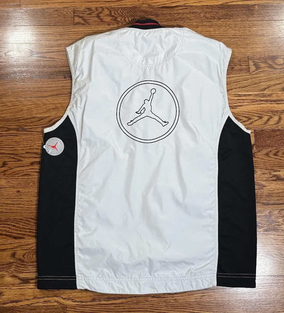 back of Air Jordan Cut Off .jpg