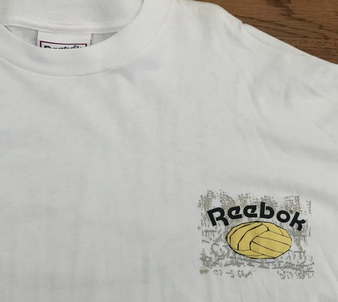 Vintage Reebok Eat Sand T Shirt (Size OSFA Fits a Large) NWOT — Roots