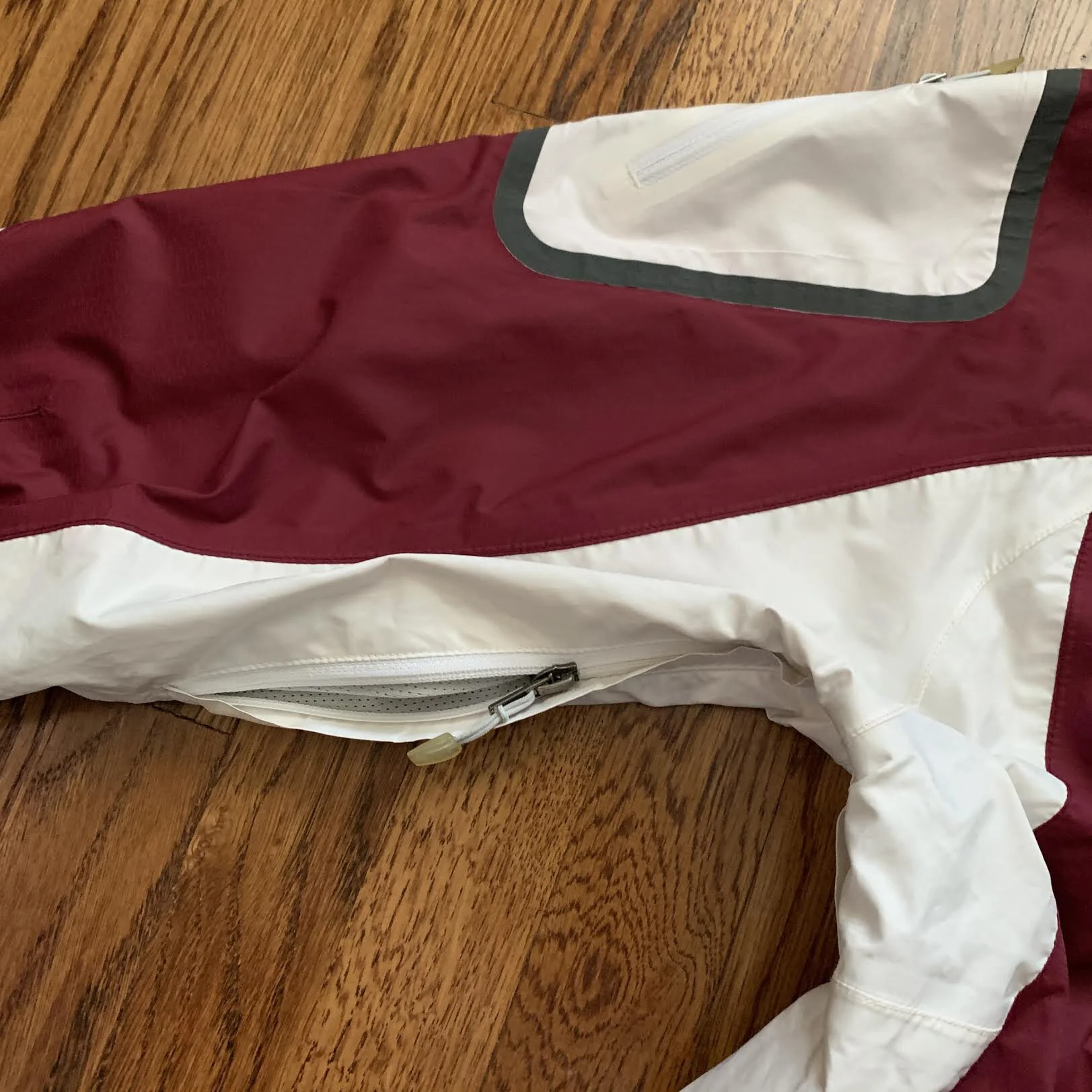 Women’s Nike ACG Burgundy and white jacket