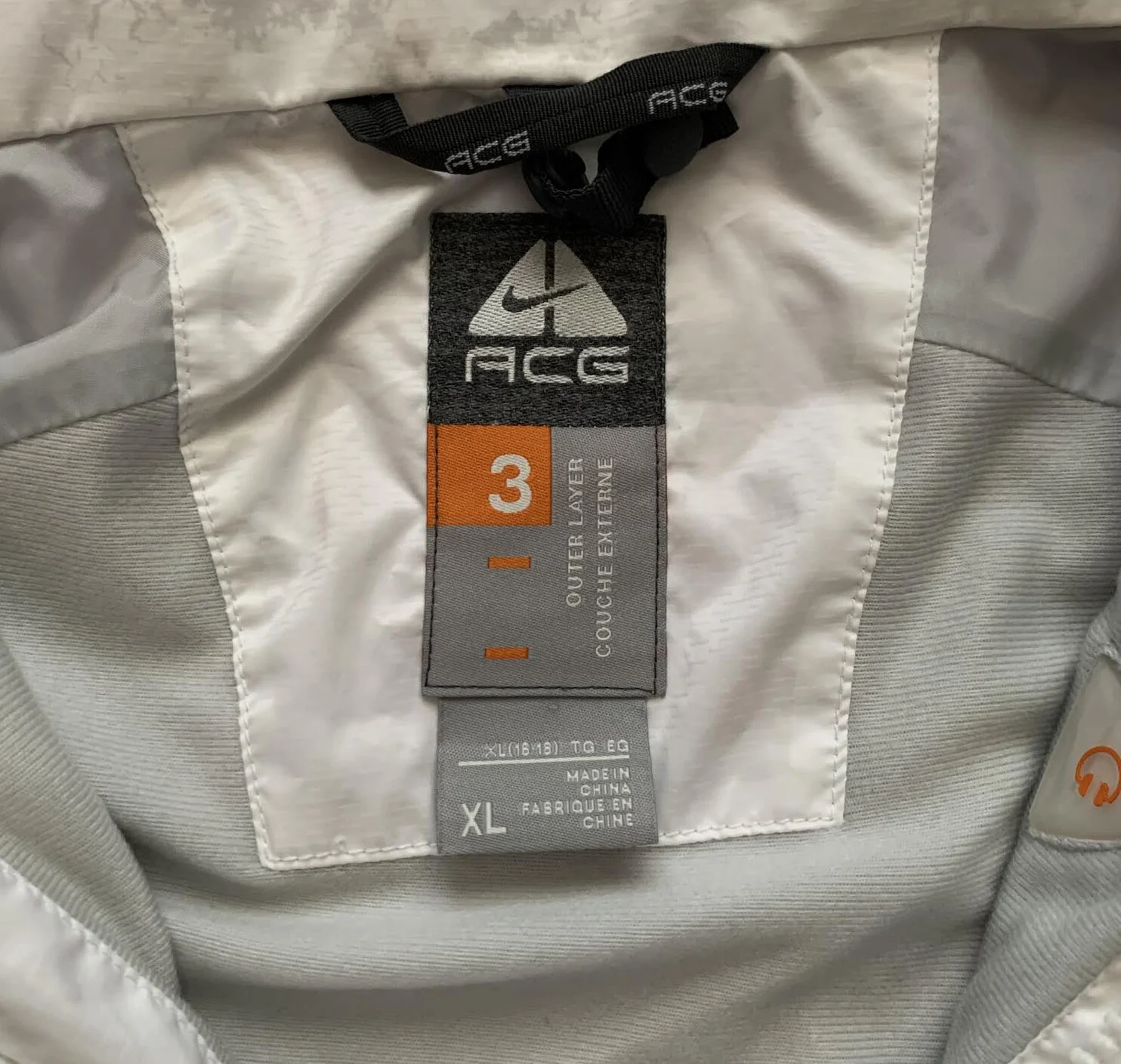 Women’s Nike ACG Burgundy and white jacket