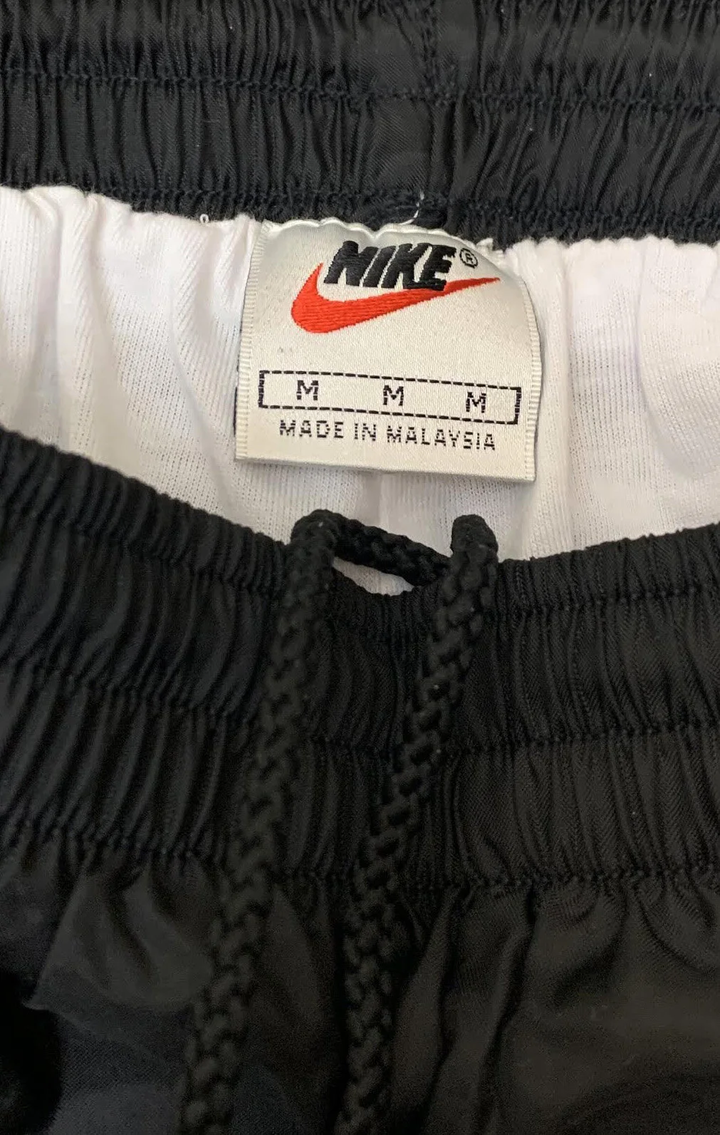 nike tag.jpg