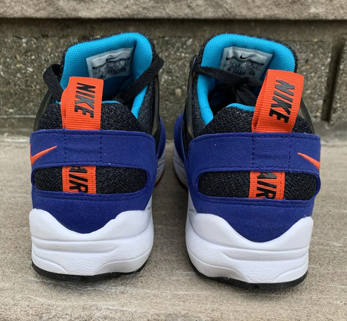 nike air huarache light kids orange