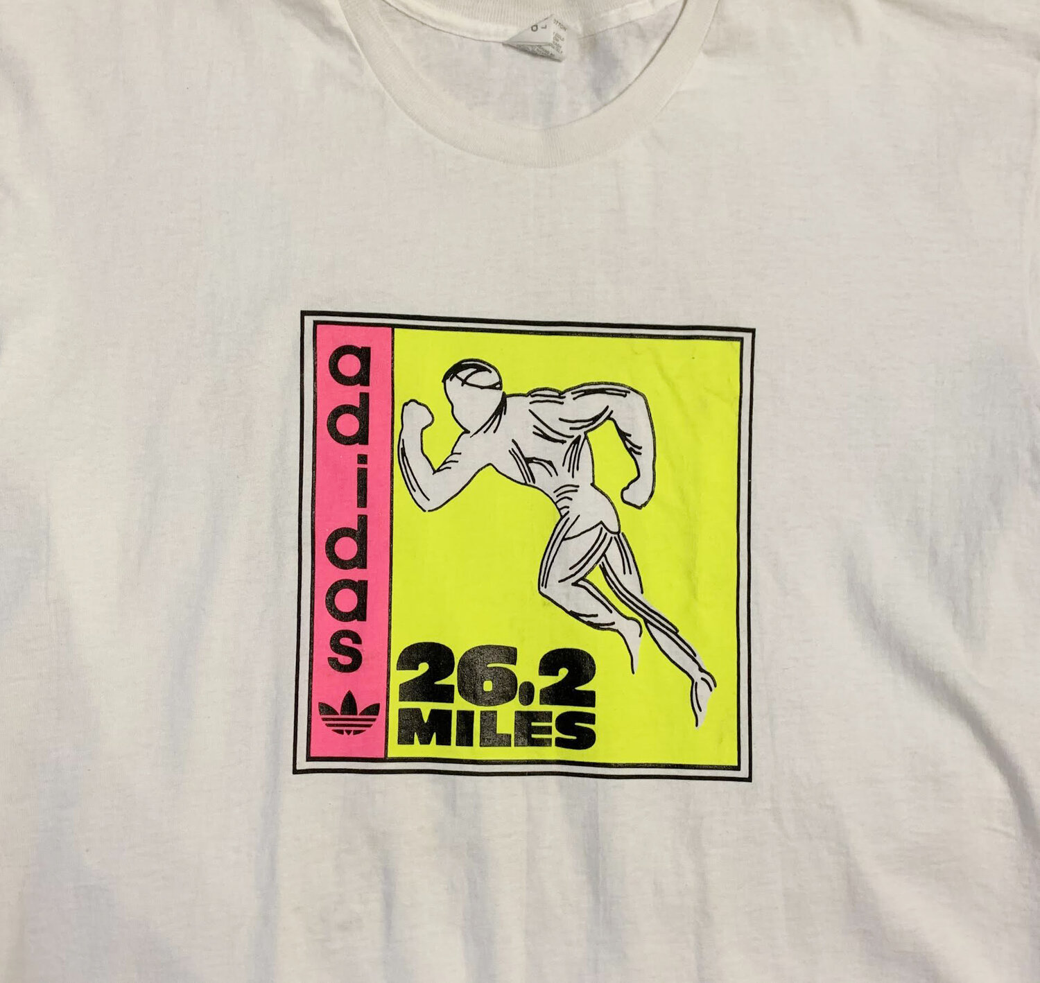 Vintage Adidas Logo T-Shirt M - White – ENDKICKS