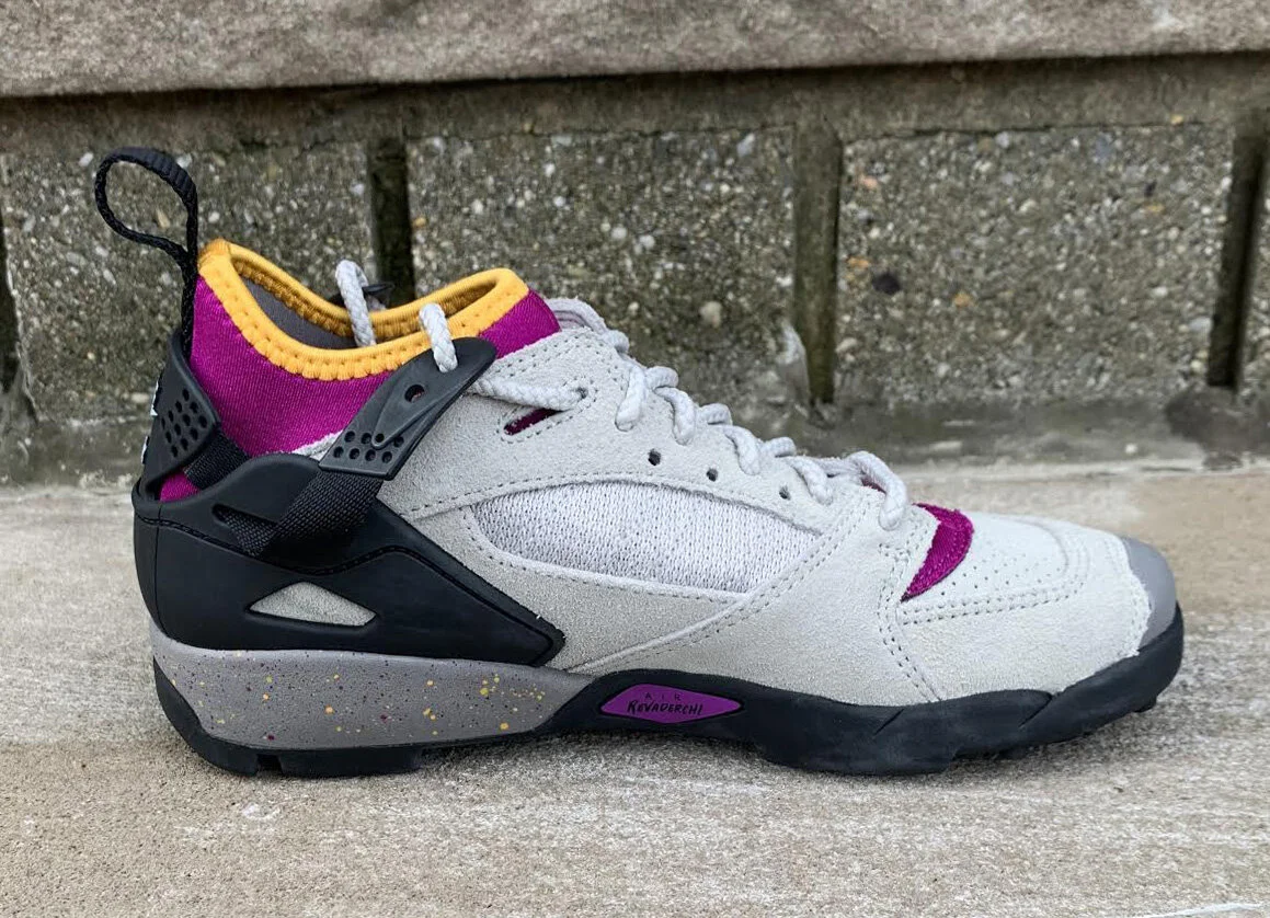 Kids Nike Air Revaderchi Granite /Black Plum (Size 4) DS — RootsBK