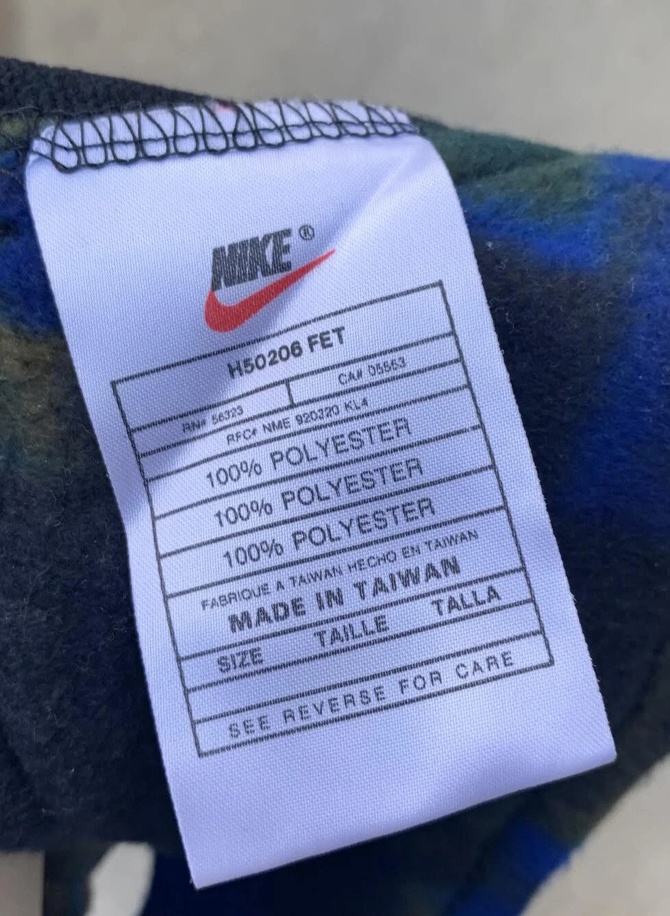 nike white tag .jpg