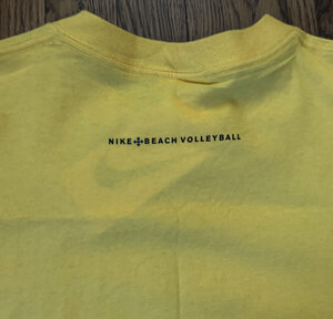Imperio Inca Elección Tectónico Nike Beach Volleyball Arrows Yellow T-Shirt (Size XL) NWT — Roots