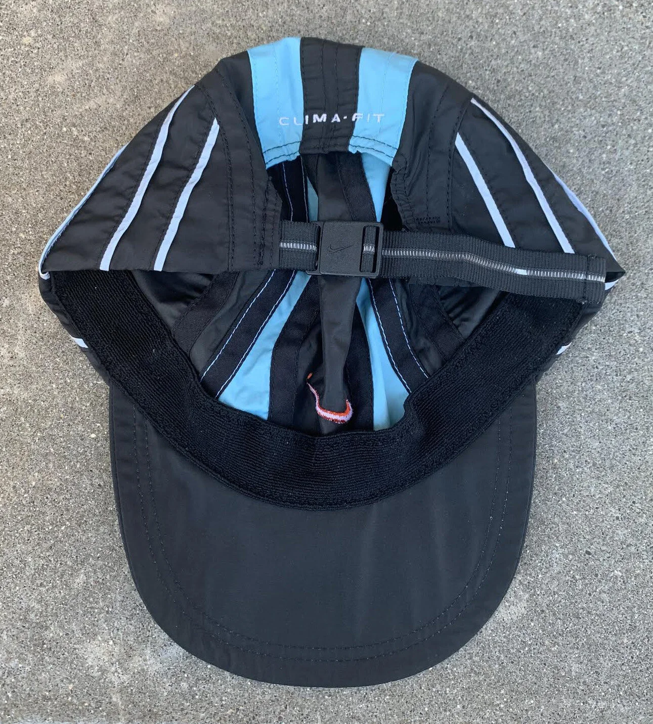Nike Clima F.I.T. black, 3M, aqua, and red strapback
