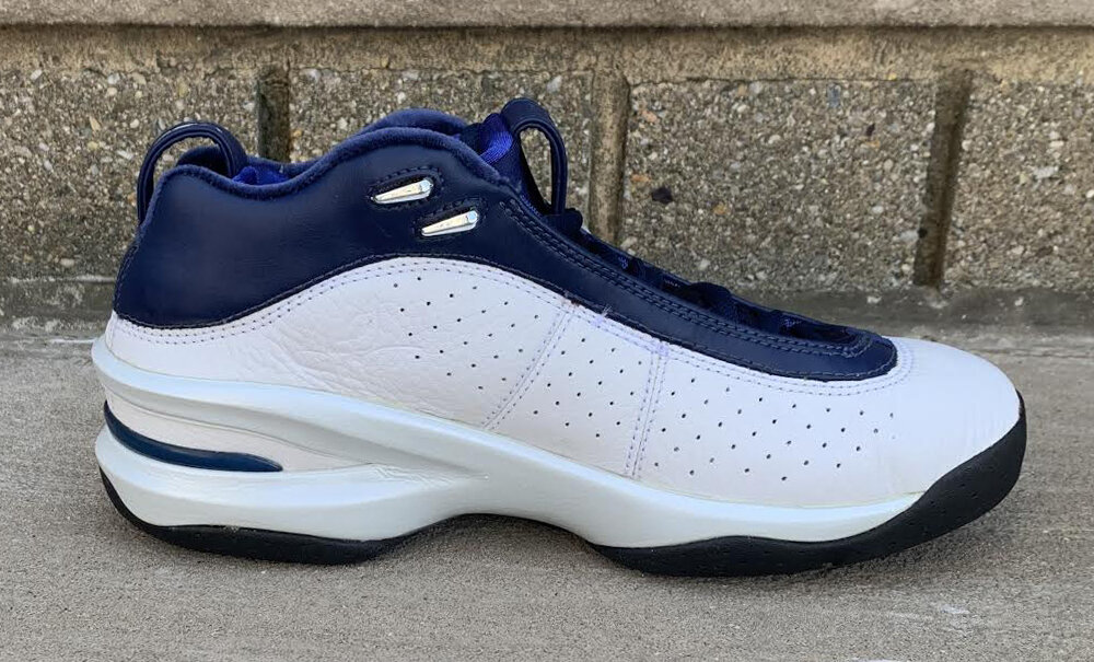 Nike Air Pippen III White / Black /Midnight Navy (Size DS — Roots