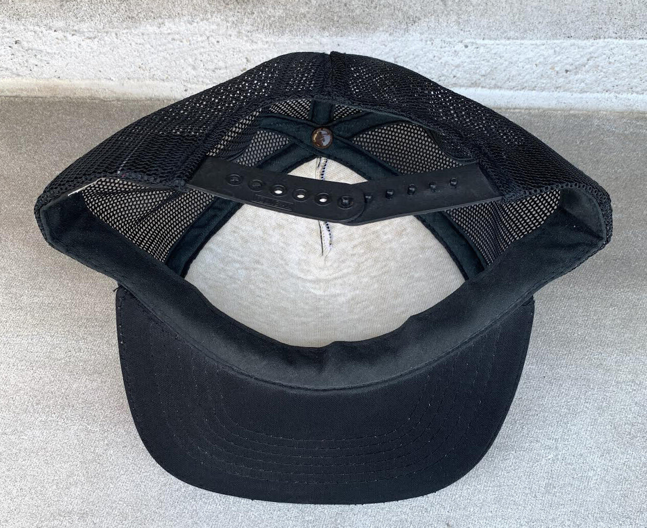 inside of ferrai hat.jpg