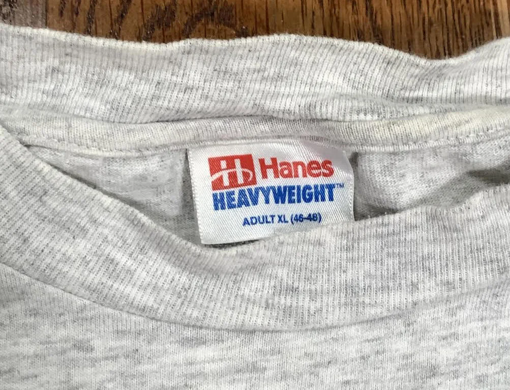 hanes tag 90s .jpg