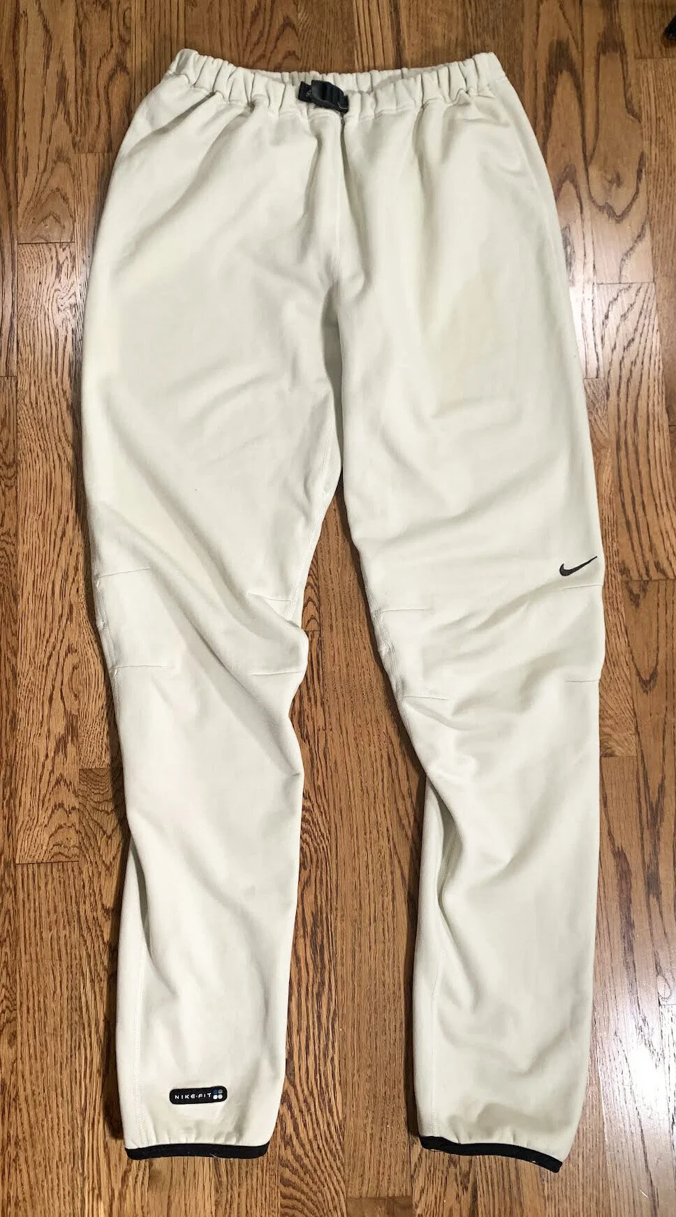 2 front+of+acg+pants+.jpg