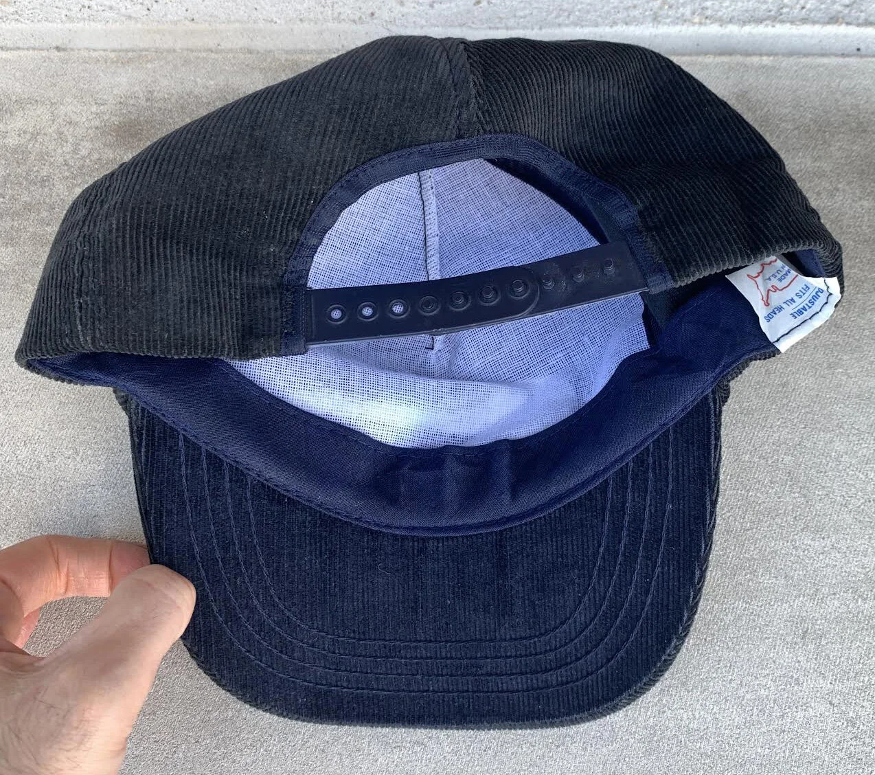 inside of Benz hat .jpg