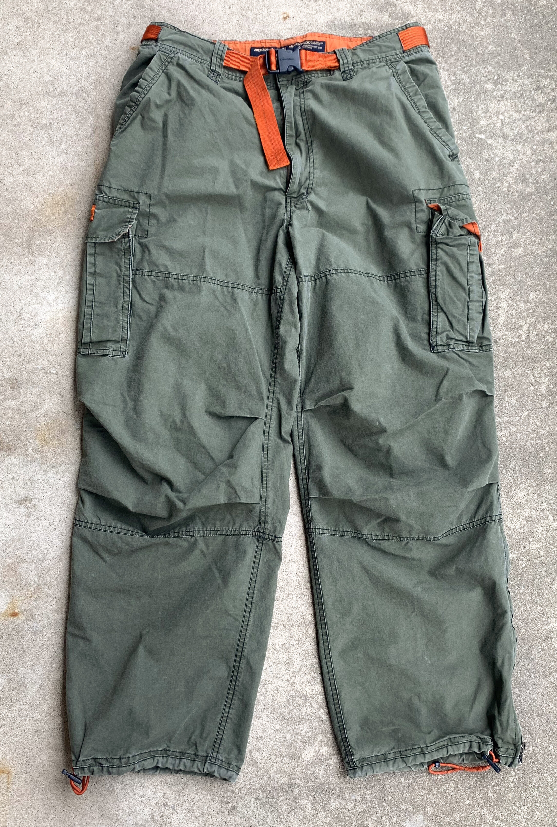 Vintage Abercrombie & Fitch Cargo Olive / Orange Pants (Size L) — Roots