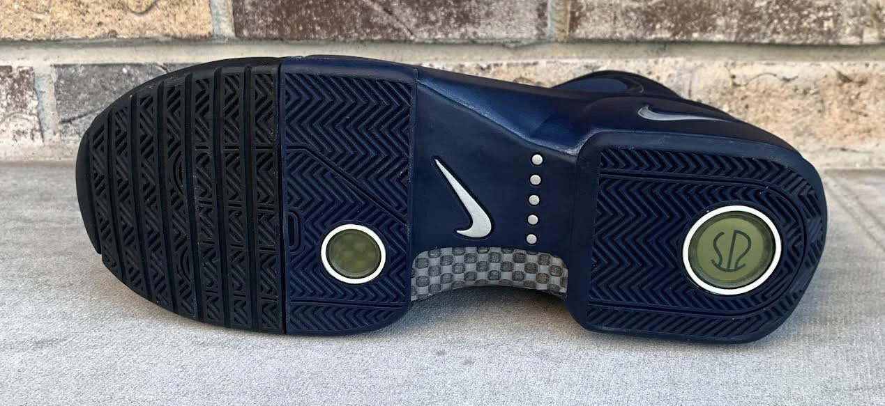 Nike Air Flightposite KG Navy (Size 10.5) DS — RootsBK display picture 1