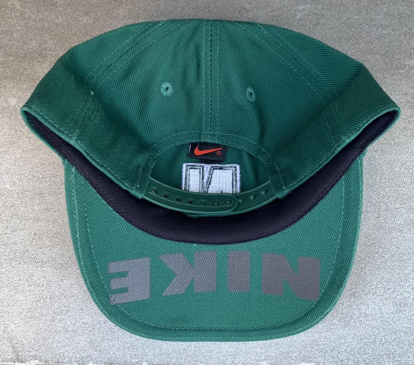 inside of NIKE hat .jpg