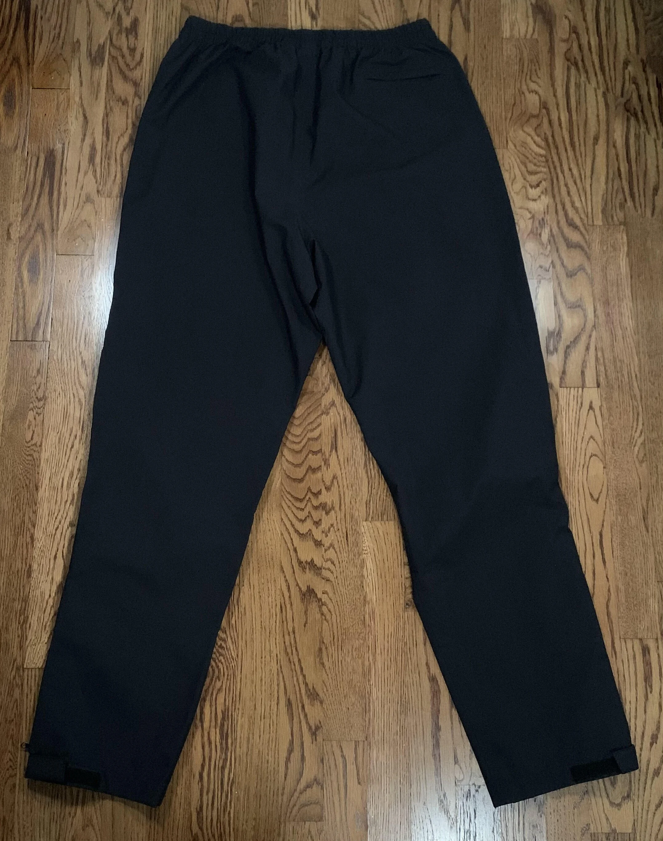 back of roadrunner pants .jpg