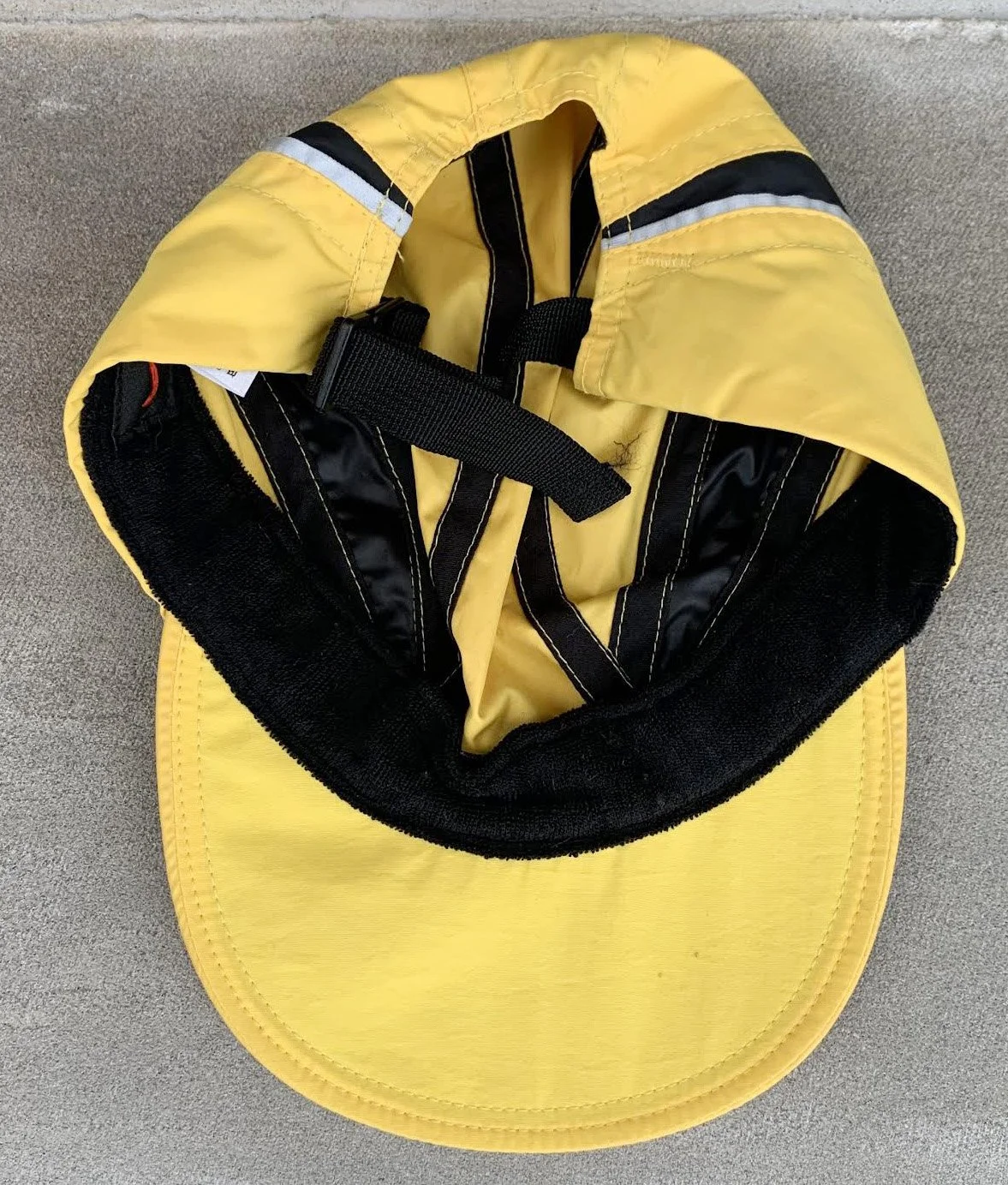 inside of Nike clima hat .jpg