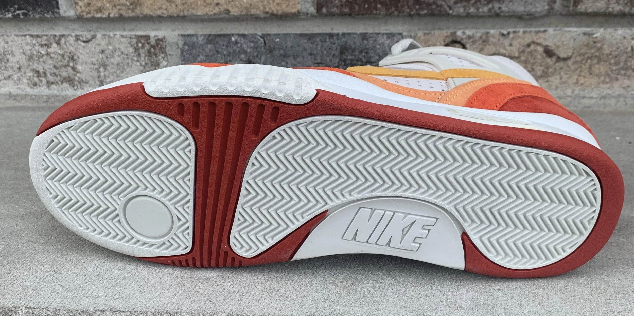 bottom of agassi .jpg