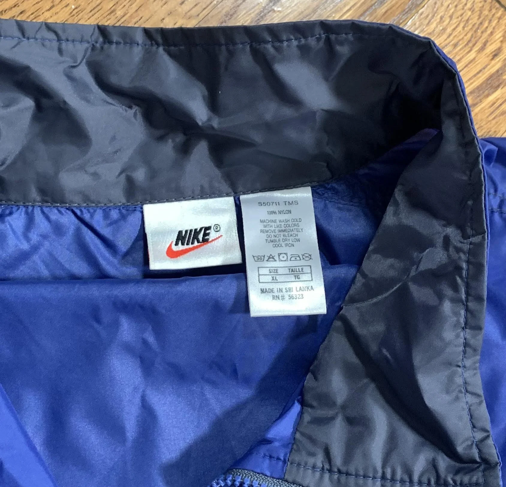 Nike White tag .jpg
