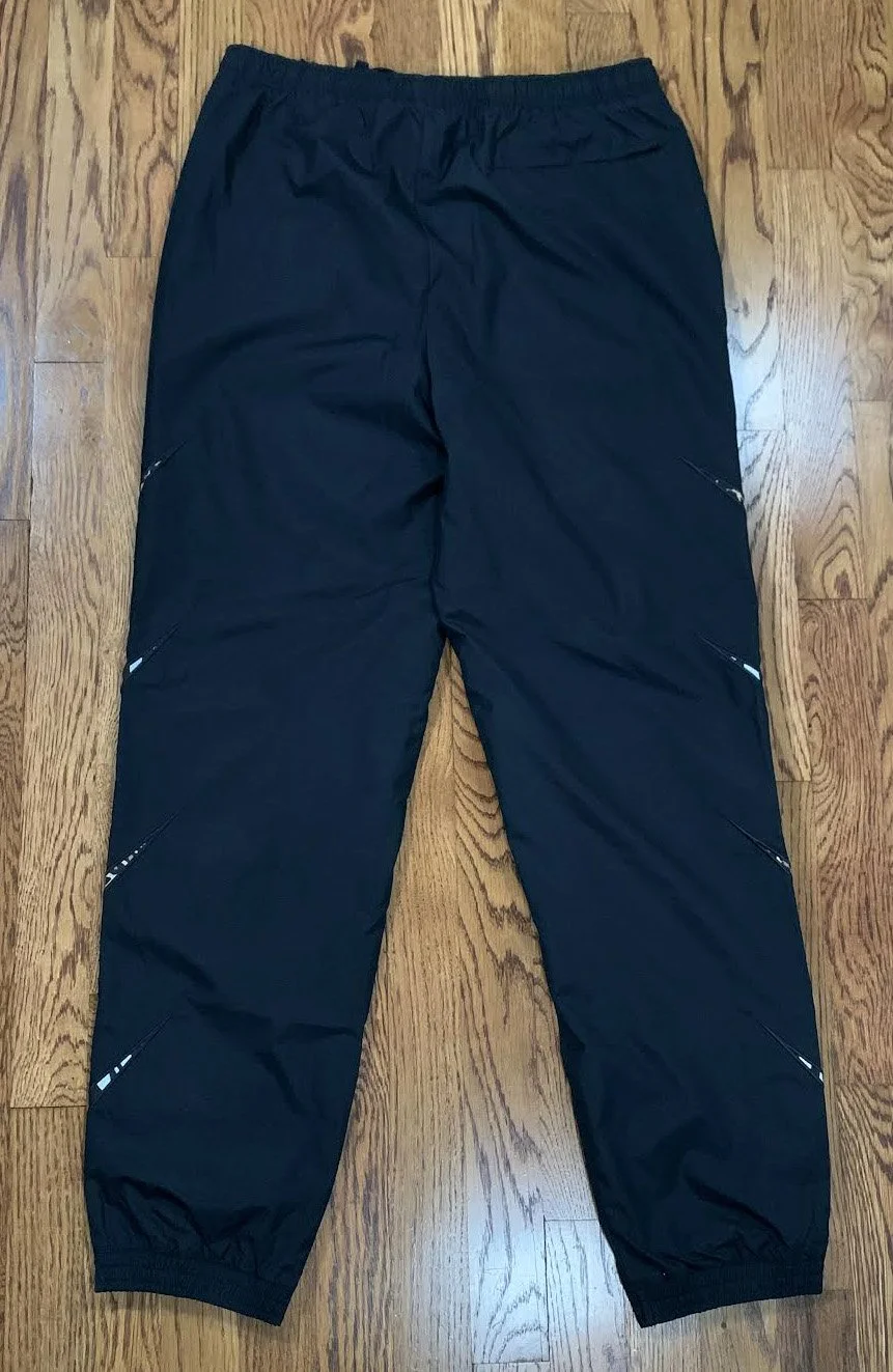 back of Nike pippen pants .jpg