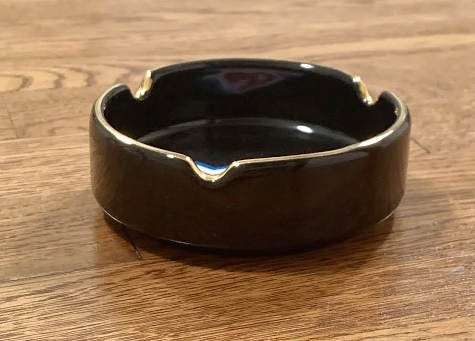 side of Ashtray .jpg