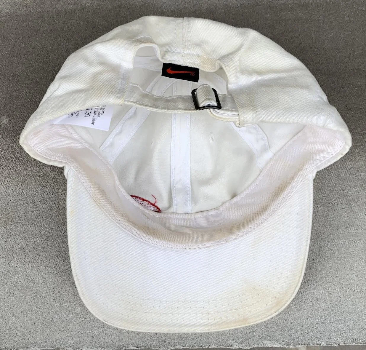 inside of Marathon hat .jpg