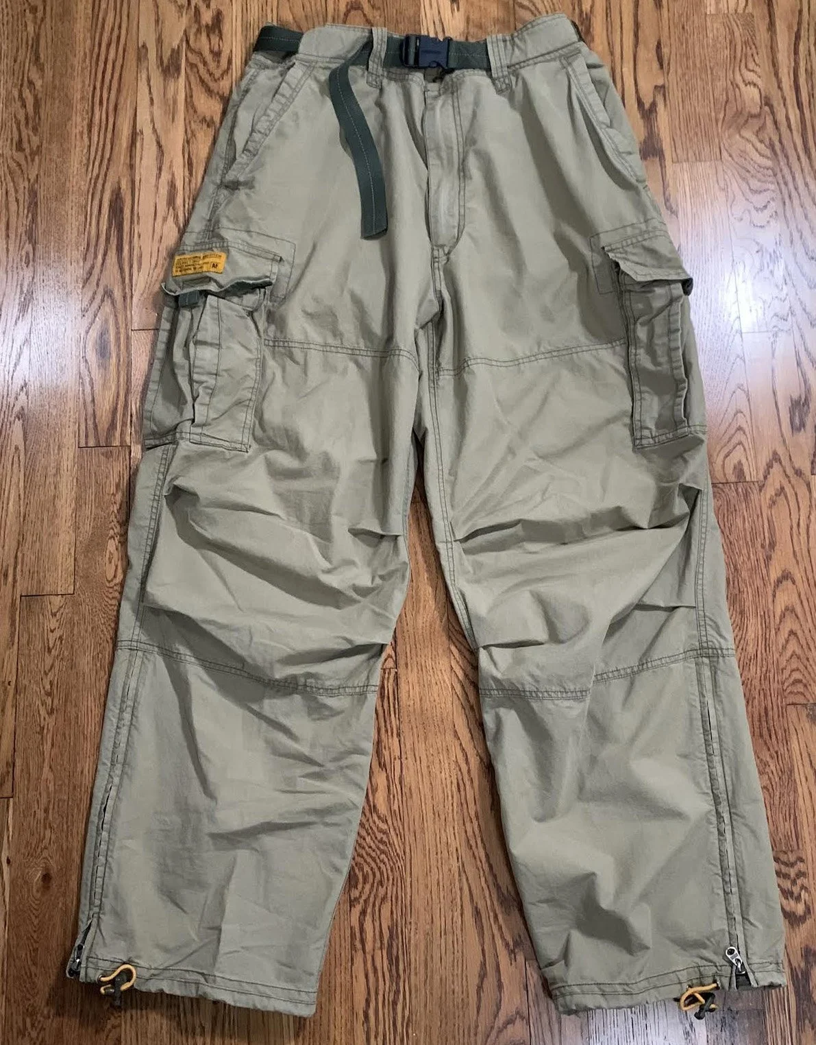 front of abercrombie pants .jpg