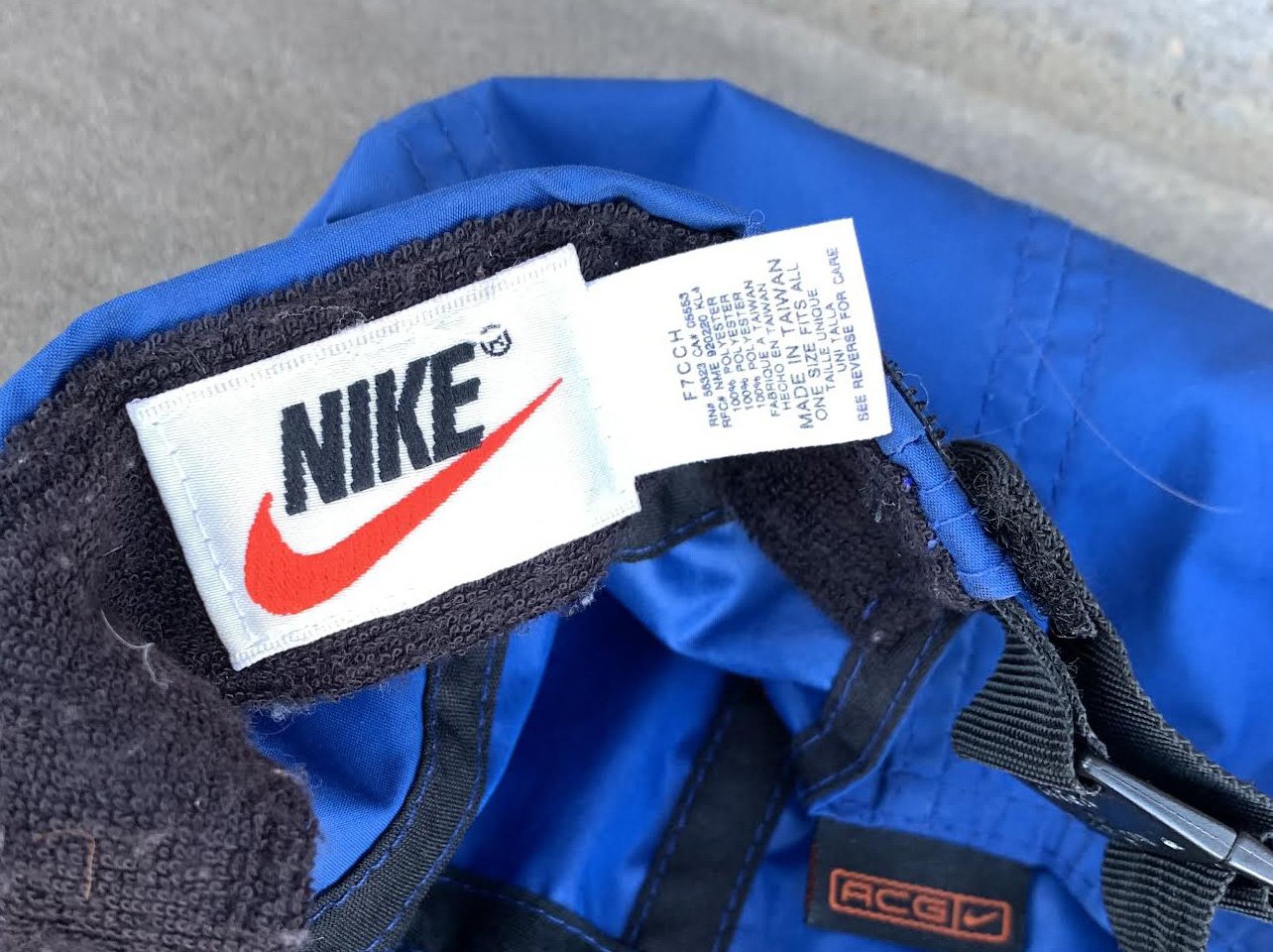 Vintage Nike ACG Rubberized Logo 5 Panel — Roots