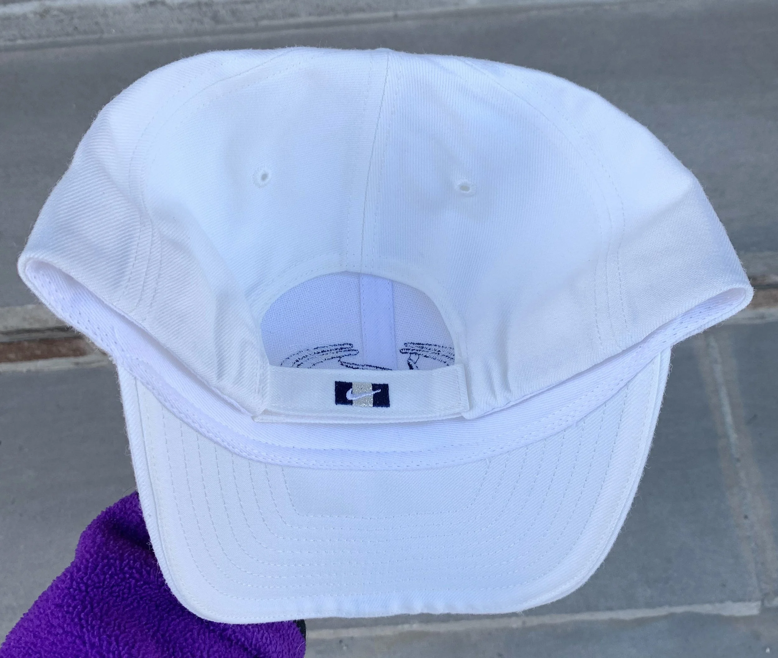 inside of Nike hat .jpg