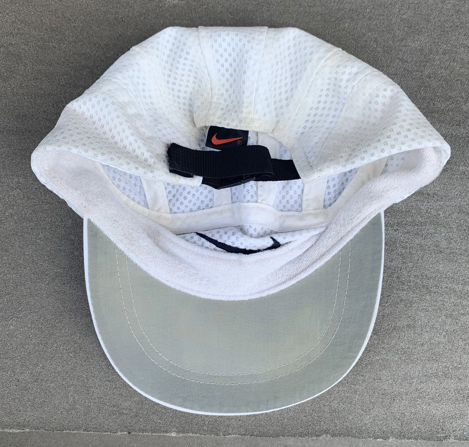 Vintage Nike Tailwind Hat Cap Strapback White Gray  Panel Mesh Rare Nike × Vintage Vintage nike tailwind hat | Grailed main image 3