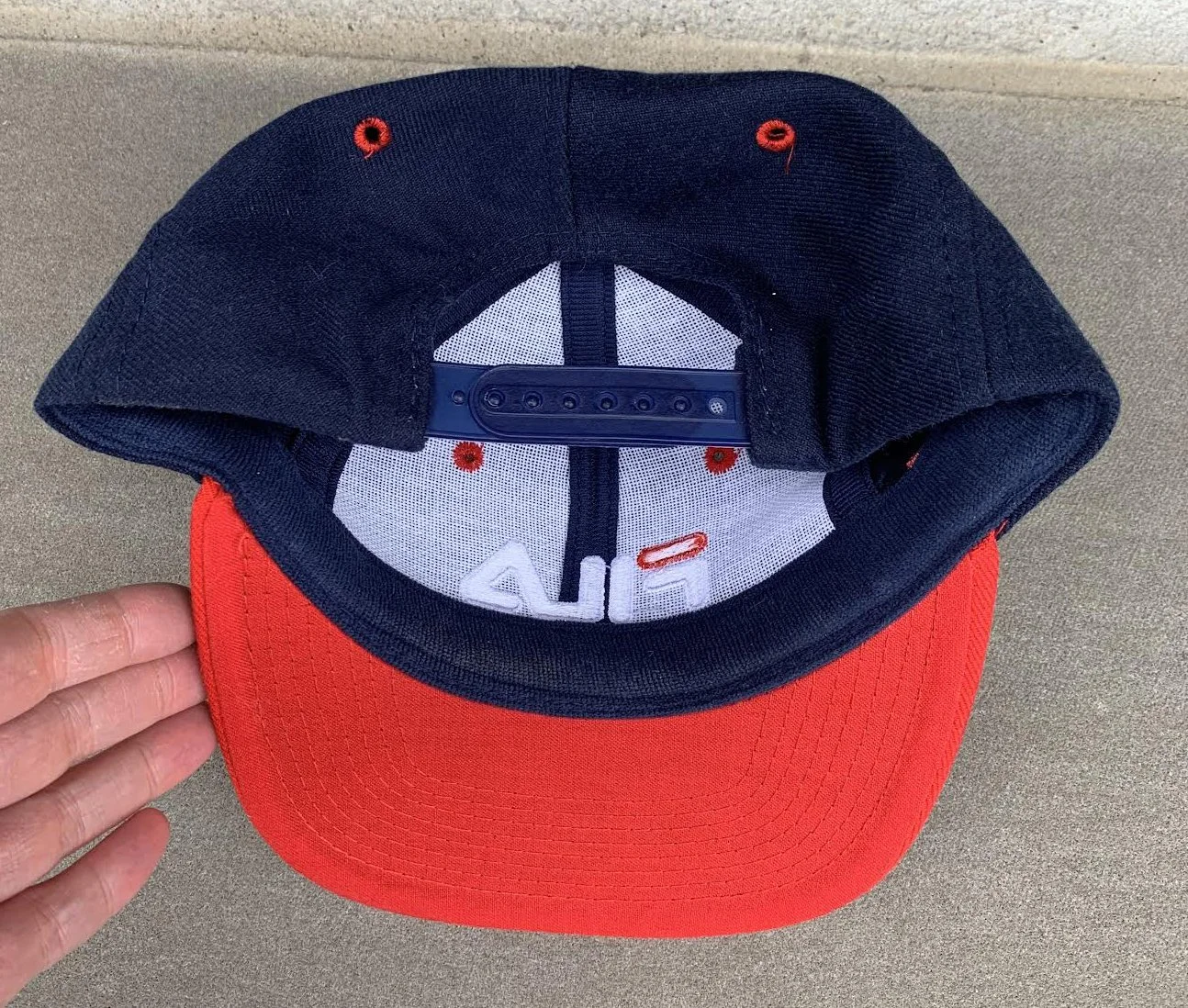 inside of Fila hat .jpg