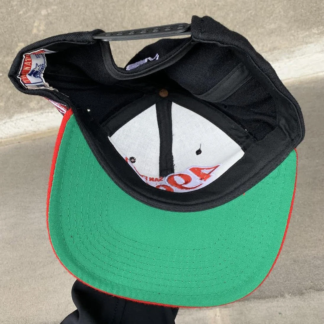 inside of 9ers hat new .jpg