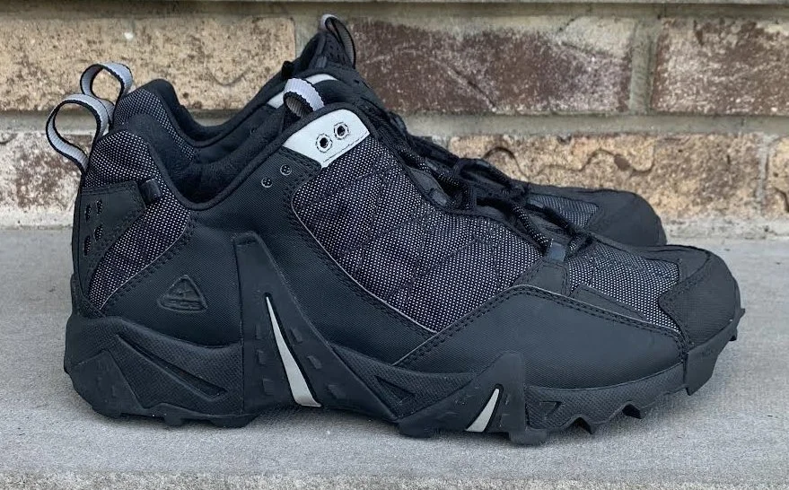 Vintage Nike ACG Air Arches Black Sample (Size 9) 