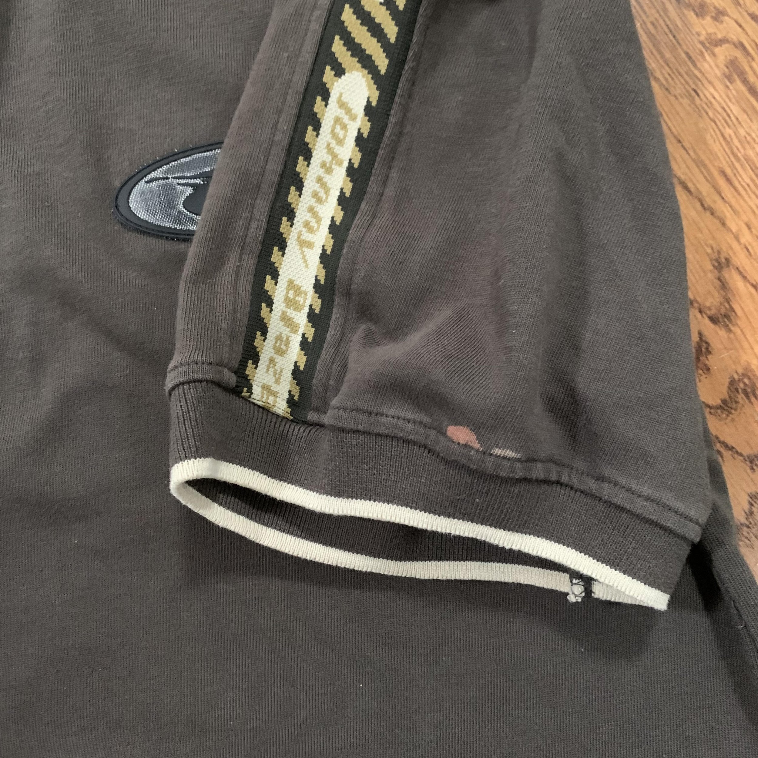 spot on sleeve .jpg