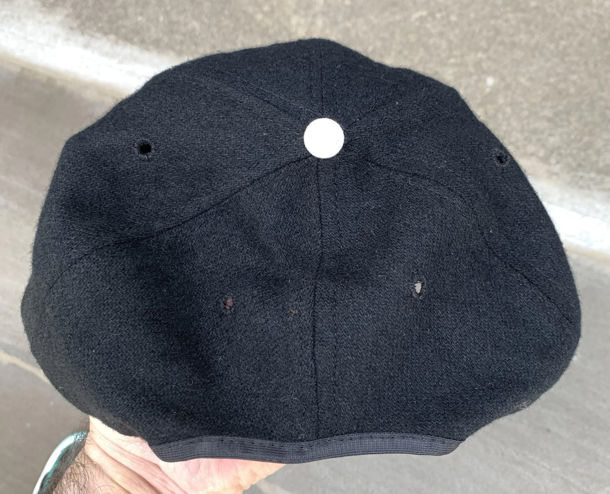 back of raiders hat .jpg