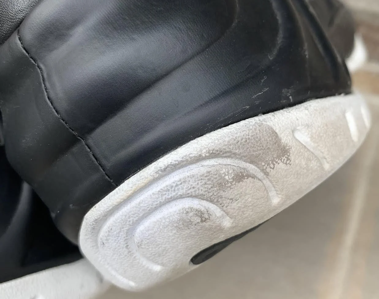 right heel .jpg