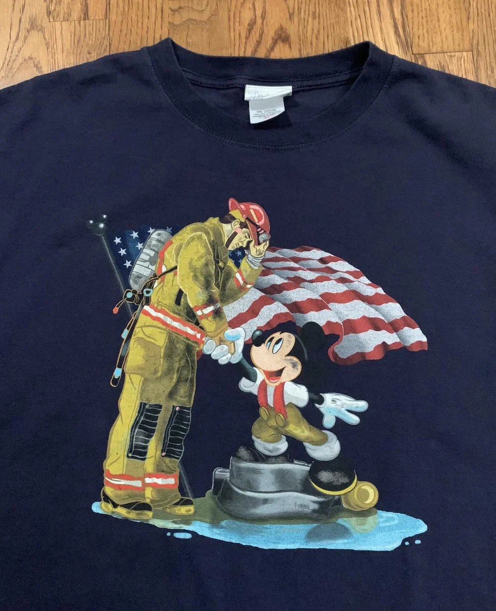 Vintage Walt Disney Mickey Mouse Firefighter 9/11 Tribute T Shirt 